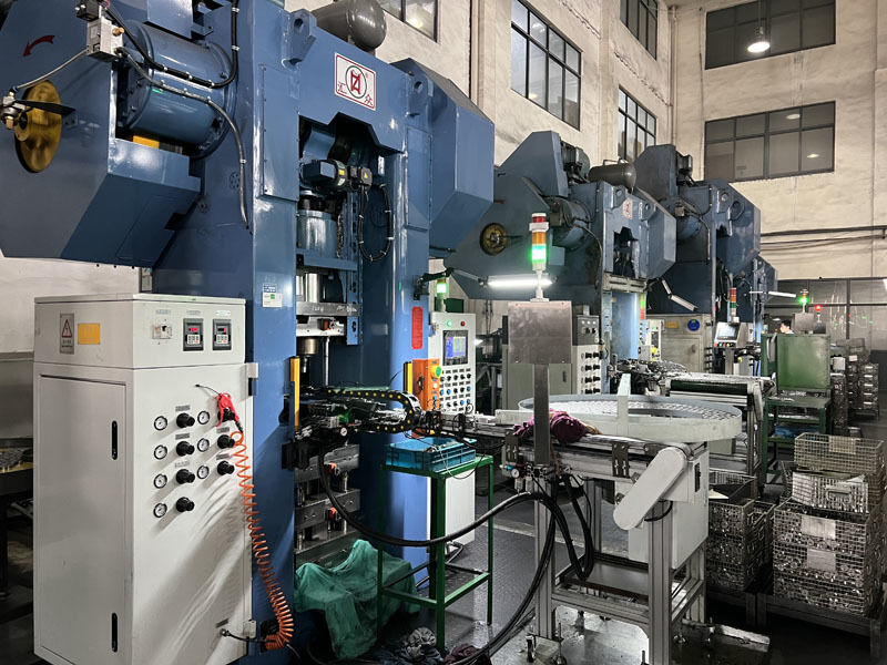 Ningbo XiaYi Electromechanical Technology Co.,Ltd. lini produksi pabrikan