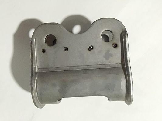 Stamping Bracket Shock Absorber Suku Cadang Mobil Dengan SAE1010 Dari Nikel Berlapis L Digunakan Di Mobil