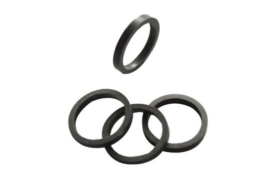 Kekuatan Tarik Tinggi Diisi gasket cincin pemandu Minyak PTFE yang digunakan dalam pemandu batang Untuk Guncangan